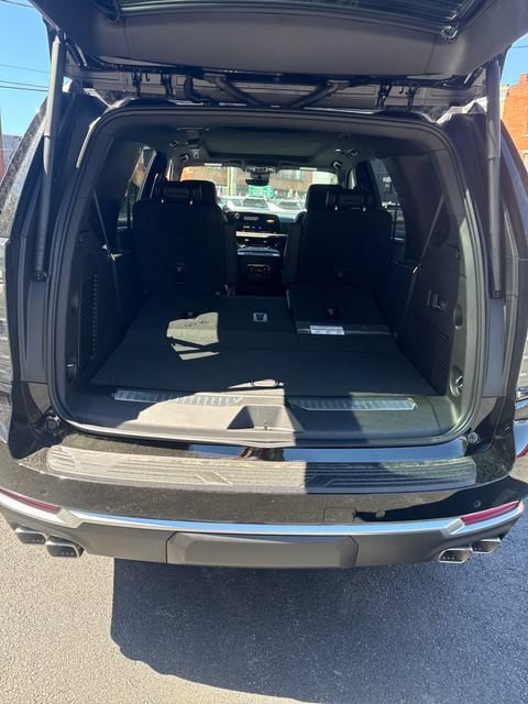 New 2026 Chevrolet Tahoe High Country w/ Sun And Tow Package AWD/4WD image 18