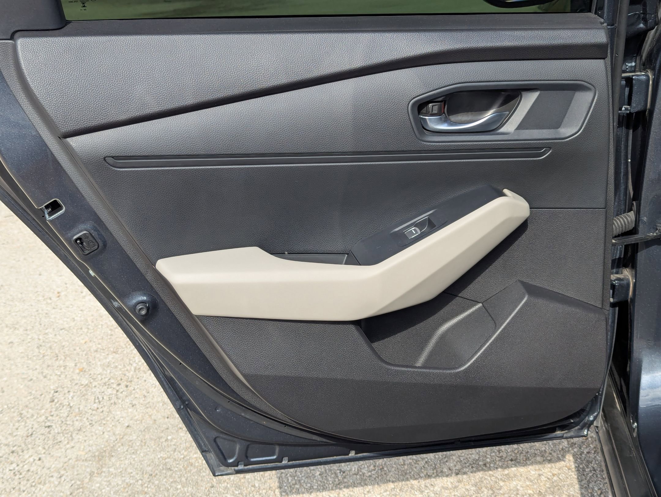 Used 2025 Honda Accord SE image 16