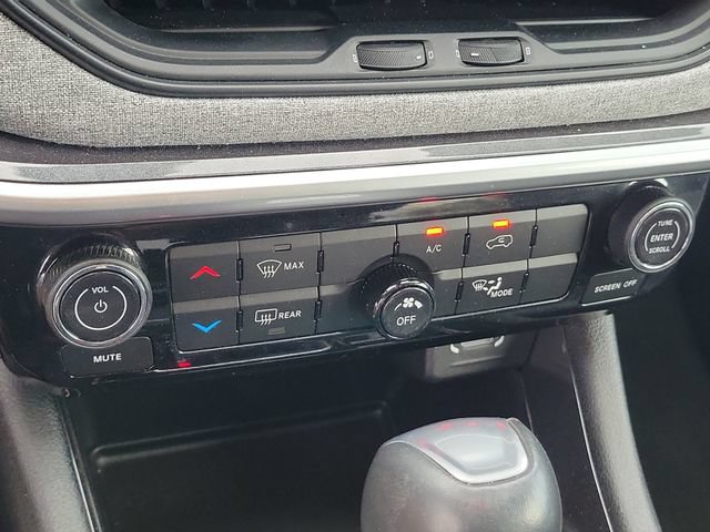 Used 2022 Jeep Compass Latitude FWD image 31