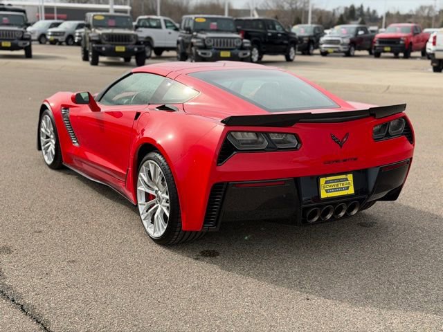 Used 2015 Chevrolet Corvette Z06 w/ 3LZ Preferred Equipment Group image 10