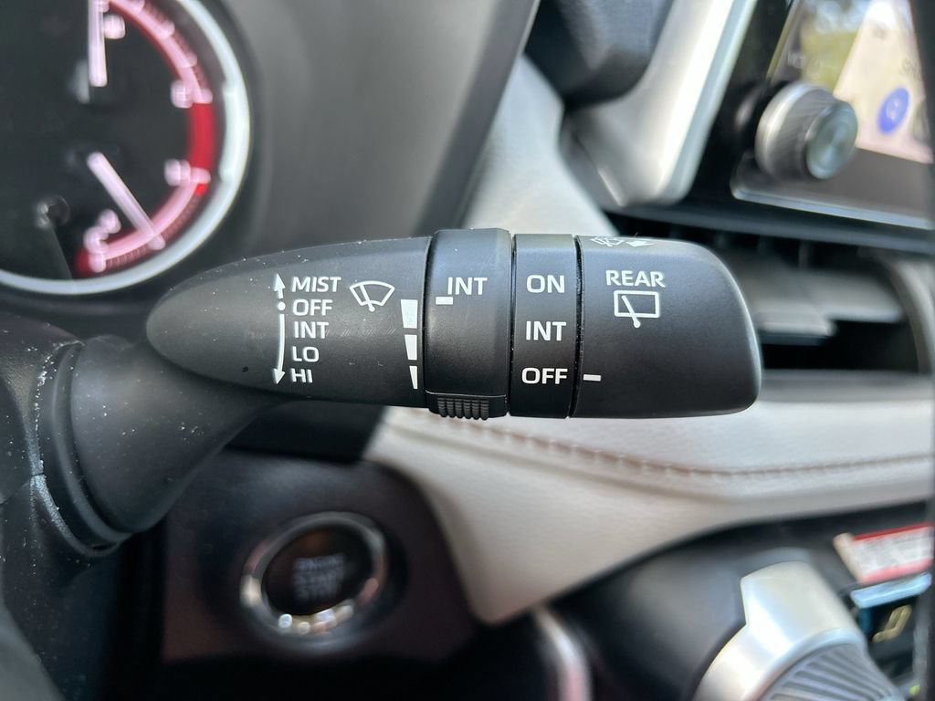 Used 2025 Toyota RAV4 XLE w/ Convenience Package FWD image 19