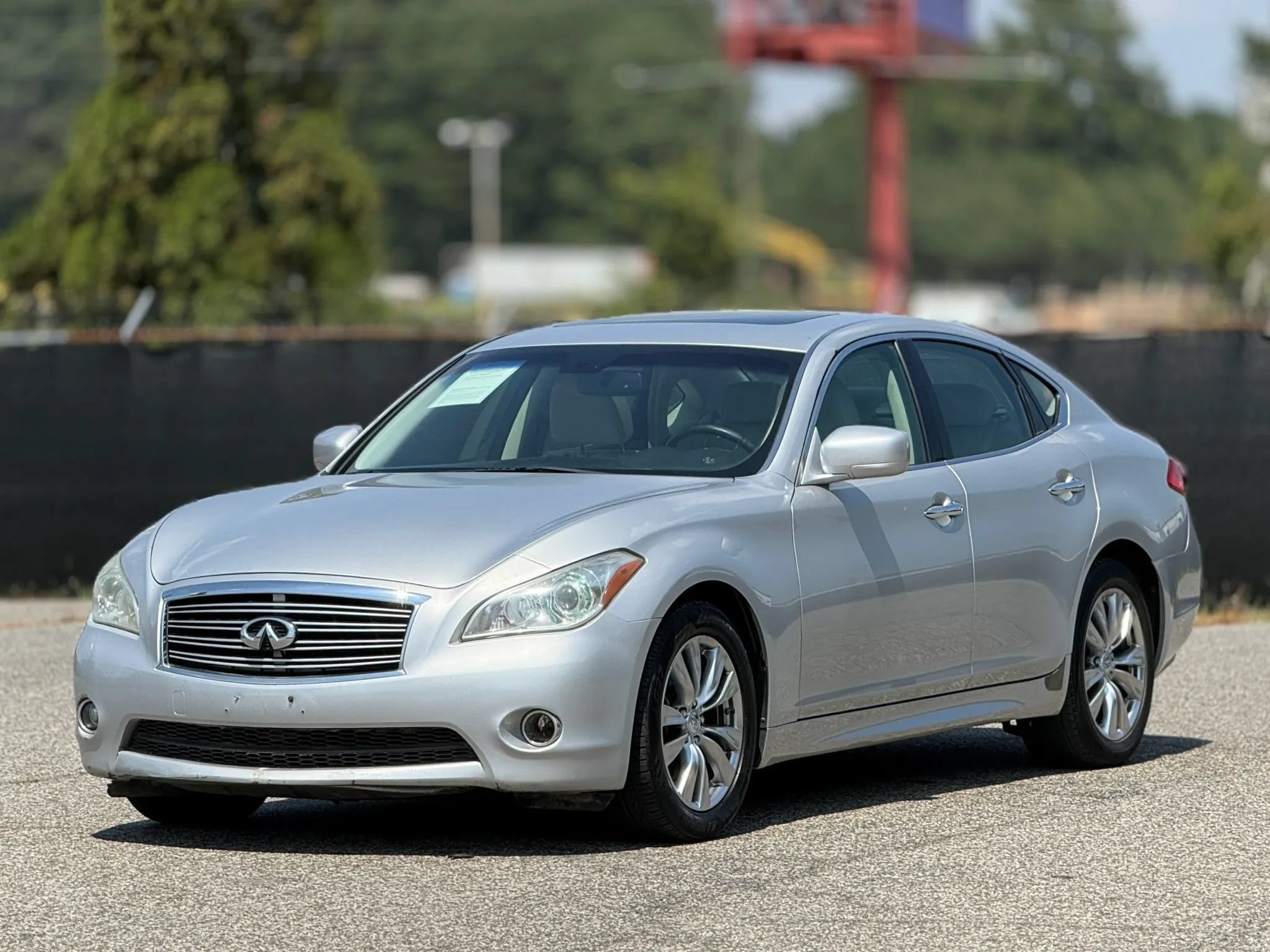 Used 2011 INFINITI M37 w/ Deluxe Touring Pkg RWD image 6