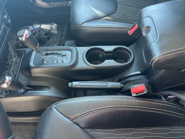 Used 2014 Jeep Wrangler Unlimited Sport image 13