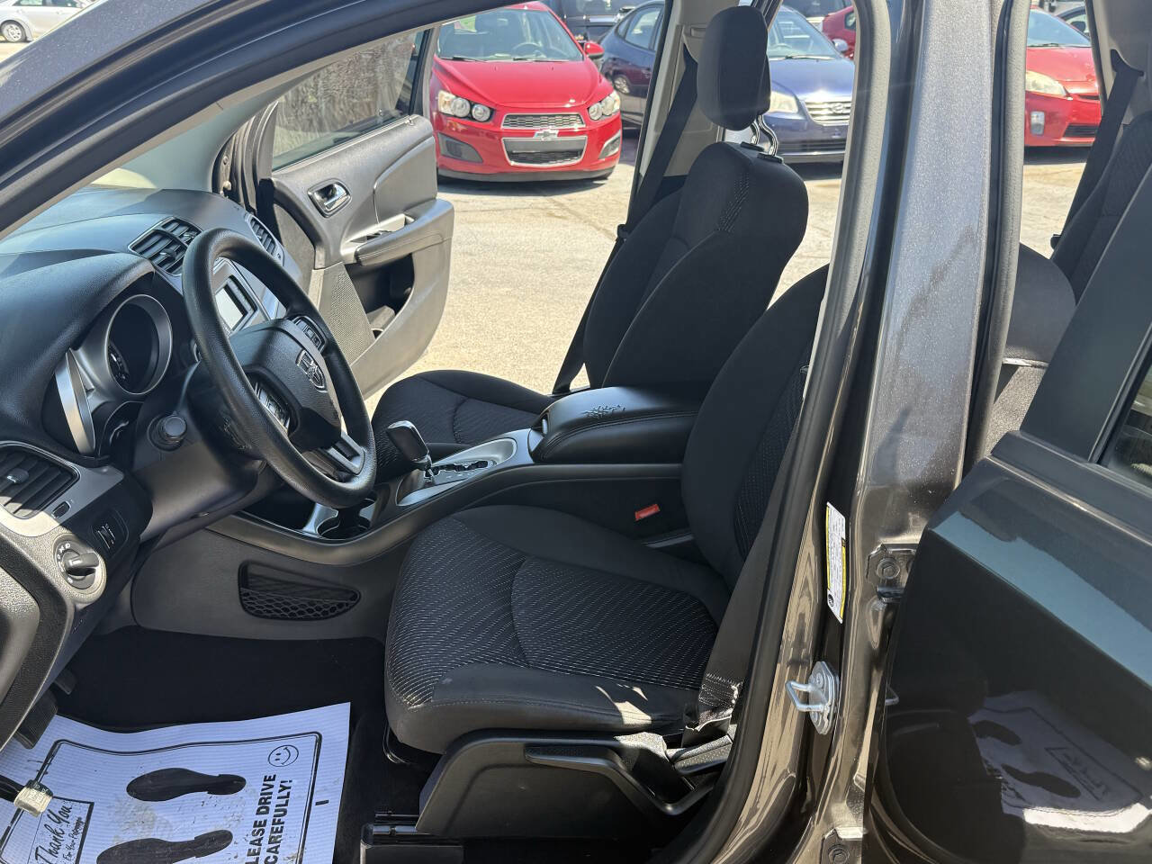 Used 2017 Dodge Journey SE image 12