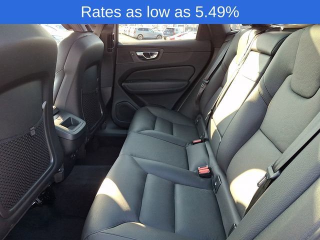 Certified 2022 Volvo XC60 B5 Momentum w/ Climate Package image 12