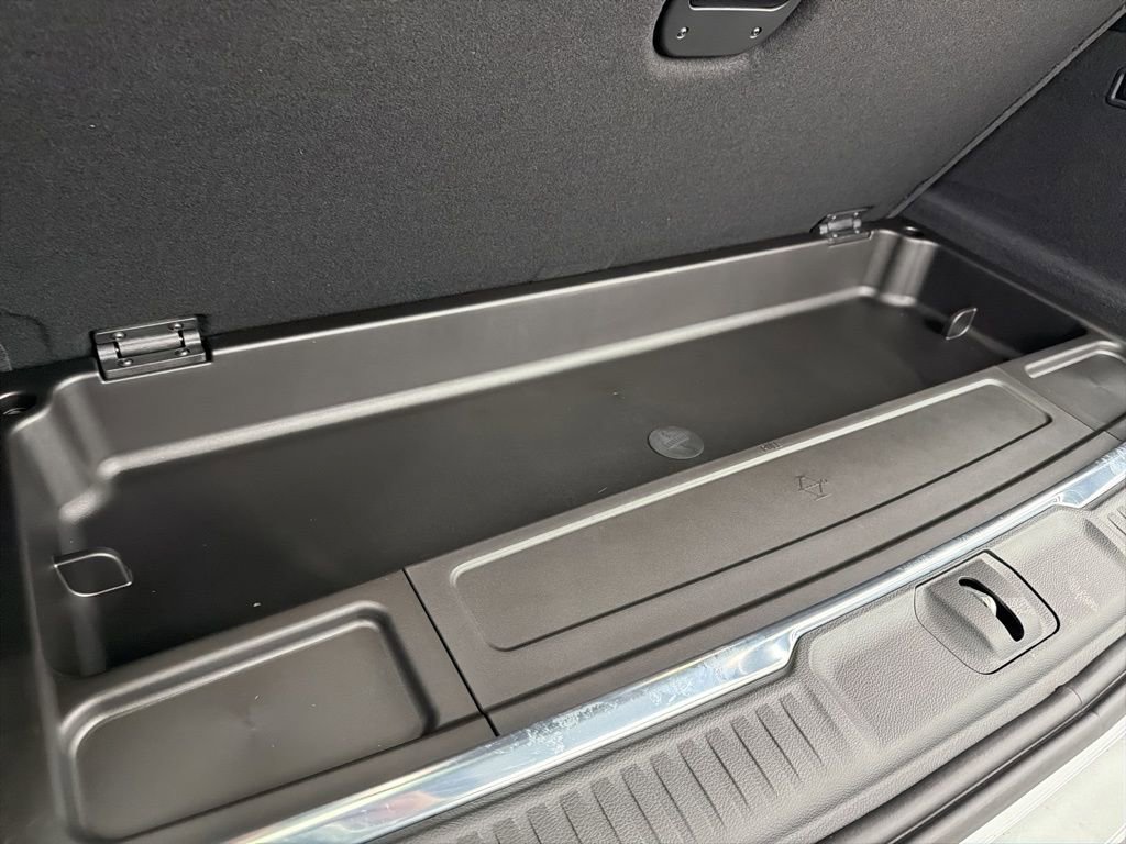 New 2026 Jeep Grand Wagoneer Summit w/ Rear Seat Video Group I image 11