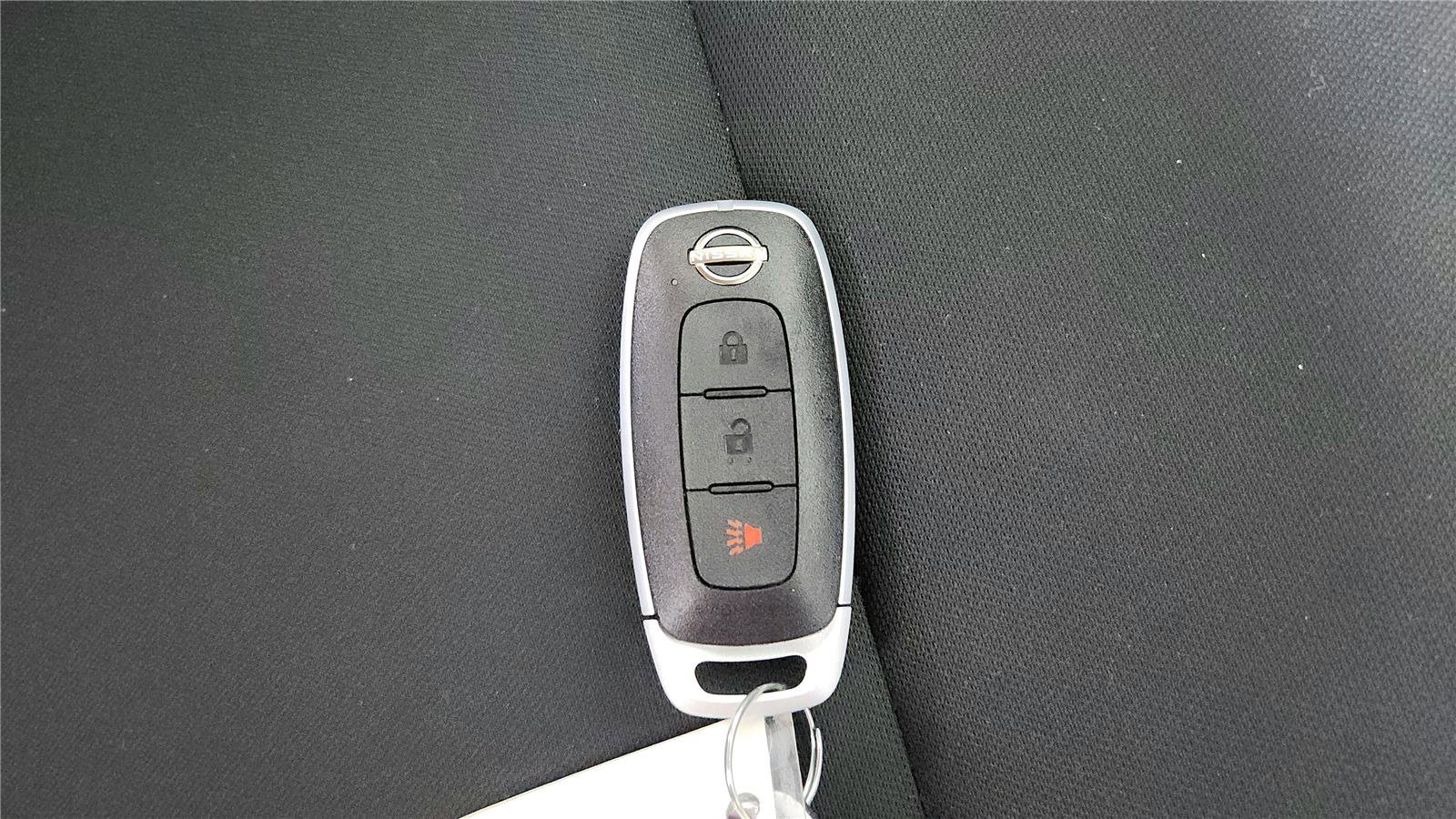 Used 2024 Nissan Rogue S FWD image 20