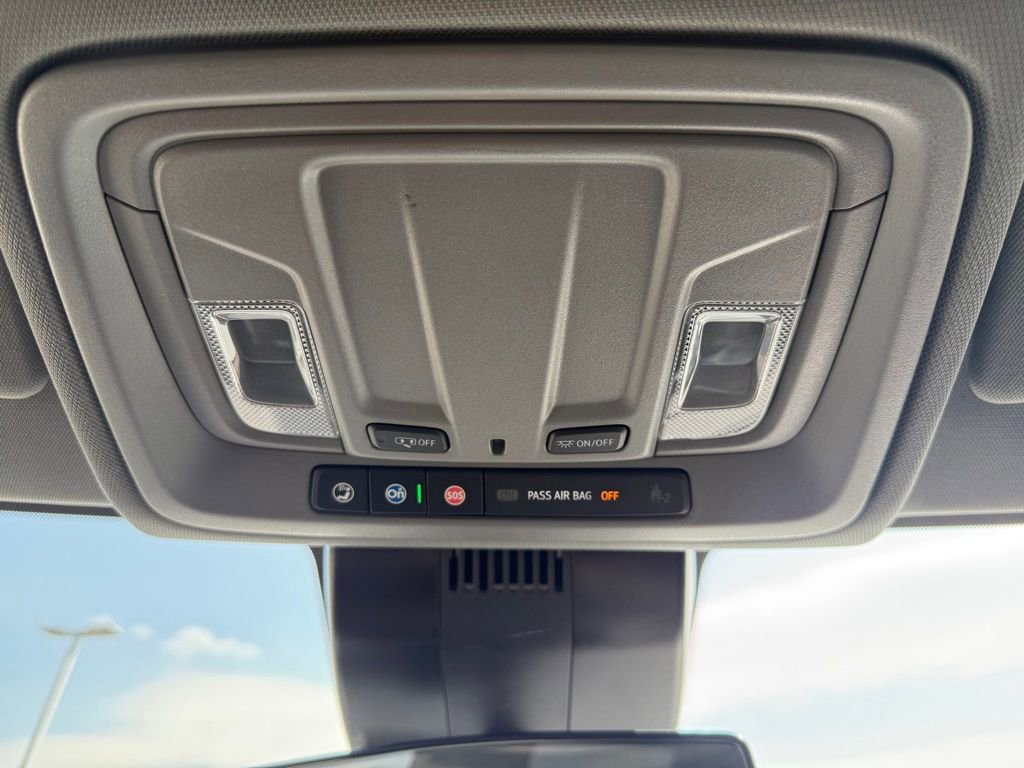 Used 2024 Chevrolet Silverado 1500 LT image 16