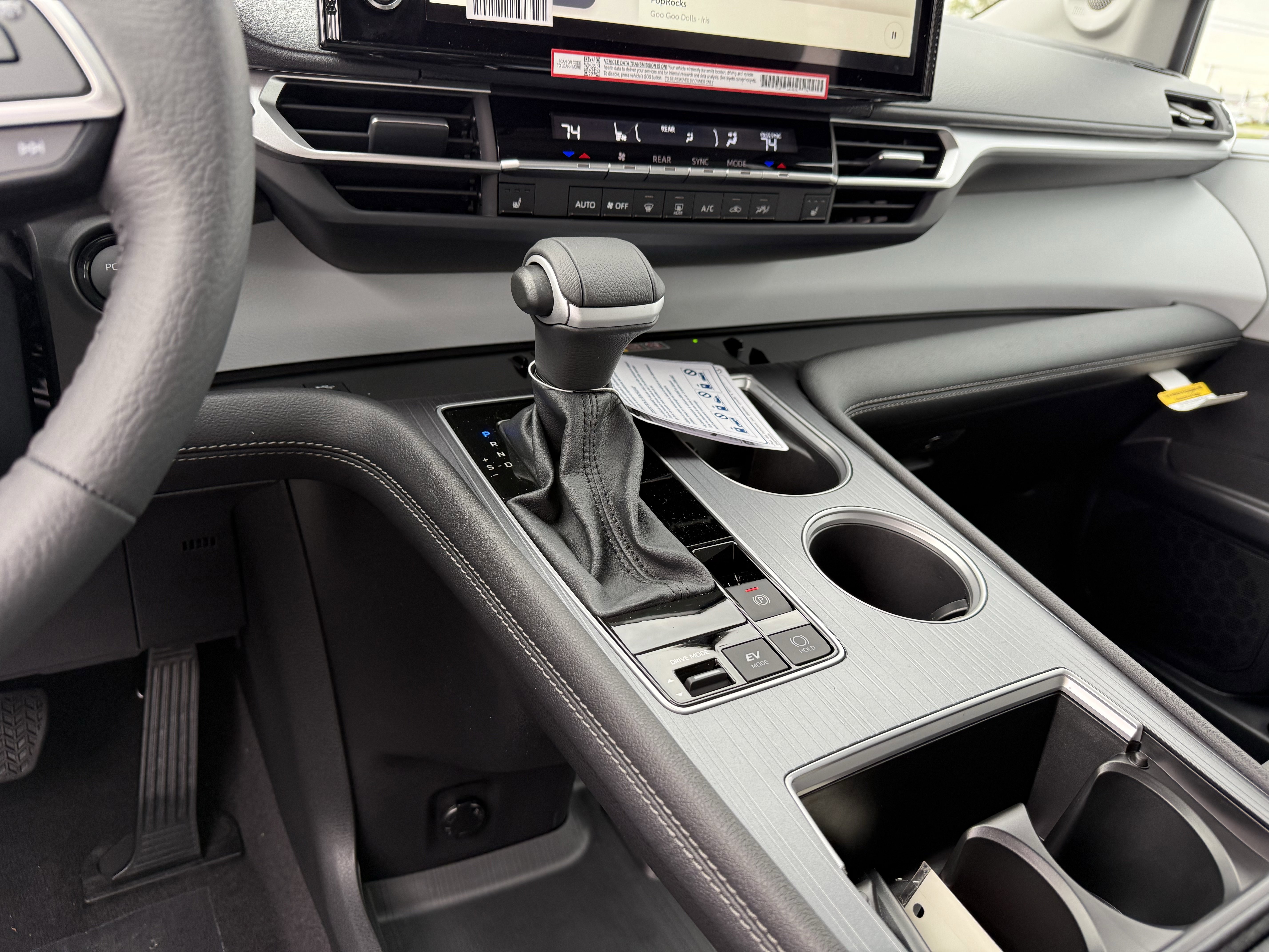 New 2025 Toyota Sienna XLE w/ XLE Plus Package image 13