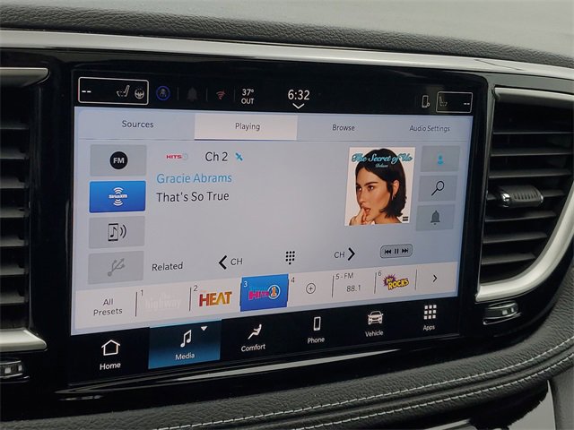 New 2026 Chrysler Pacifica Select image 24