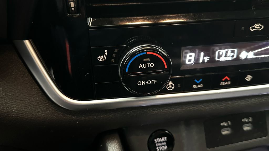 Used 2025 Nissan Rogue SL w/ SL Premium Package image 20