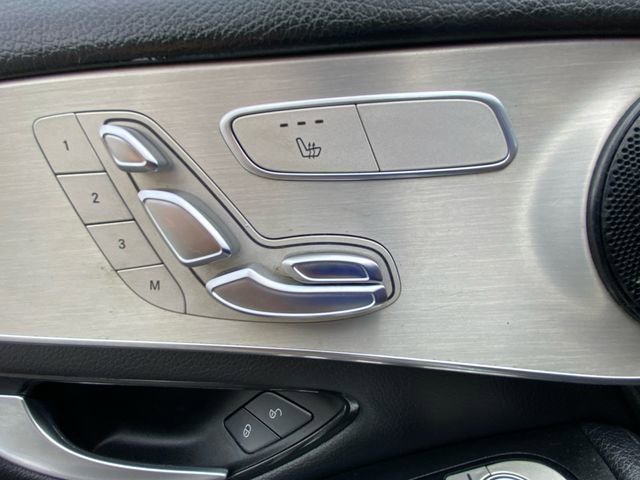 Used 2019 Mercedes-Benz GLC 300 image 18