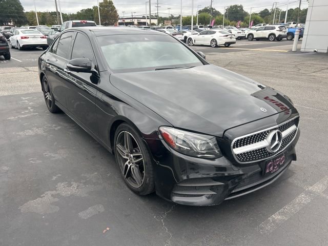 Used 2019 Mercedes-Benz E 300 4MATIC image 4