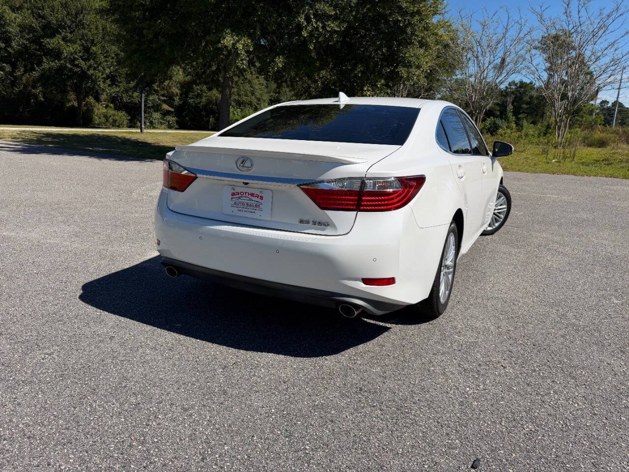 Used 2015 Lexus ES 350 w/ Luxury Package FWD image 35