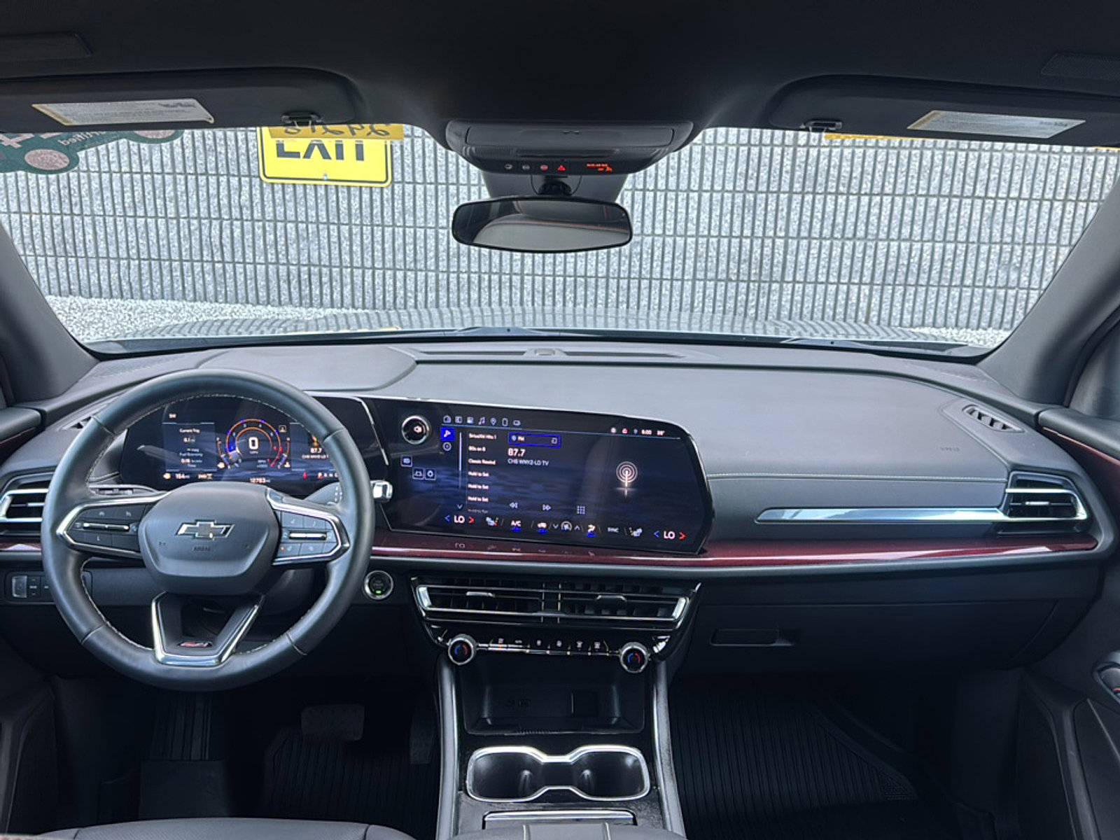 Used 2024 Chevrolet Traverse Z71 w/ LPO, Floor Liner Package image 28