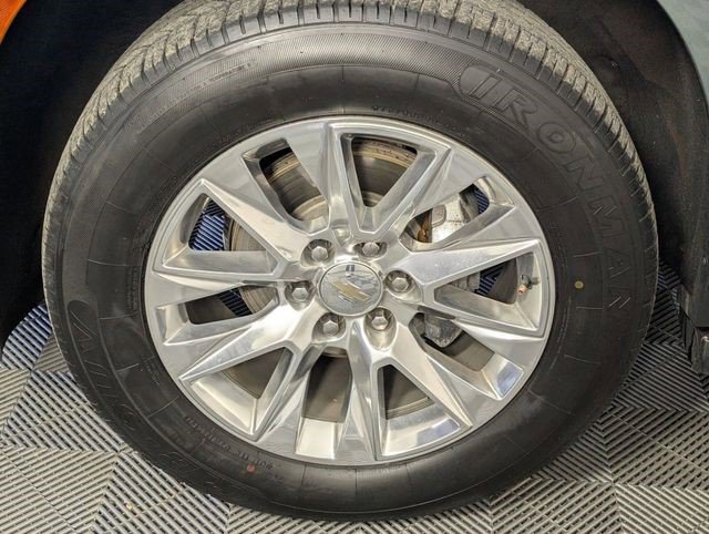 Certified 2023 Chevrolet Suburban Premier image 9