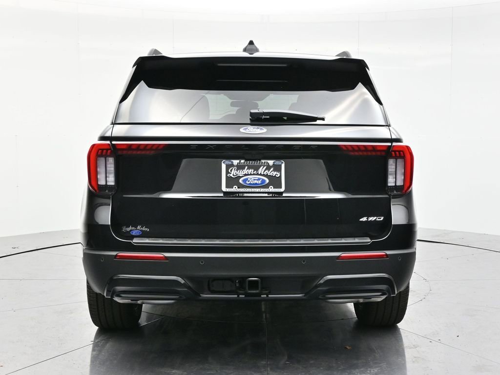 New 2026 Ford Explorer ST-Line w/ ST-Line Street Pack AWD/4WD image 6