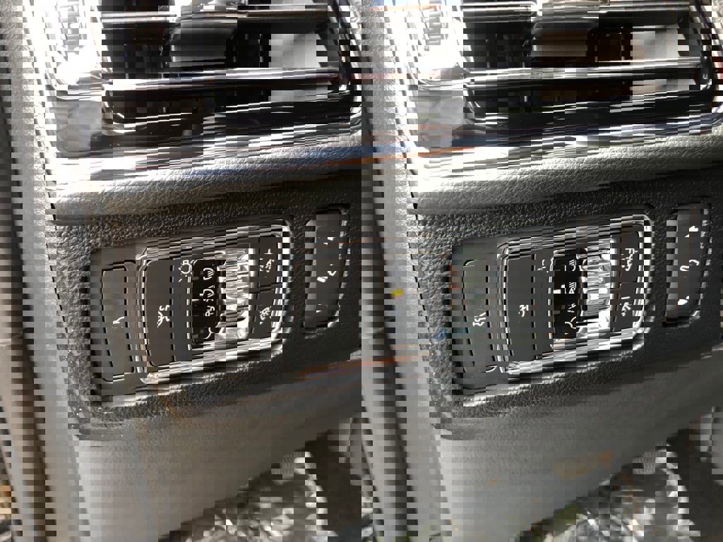 Used 2022 Lincoln Navigator Reserve image 11