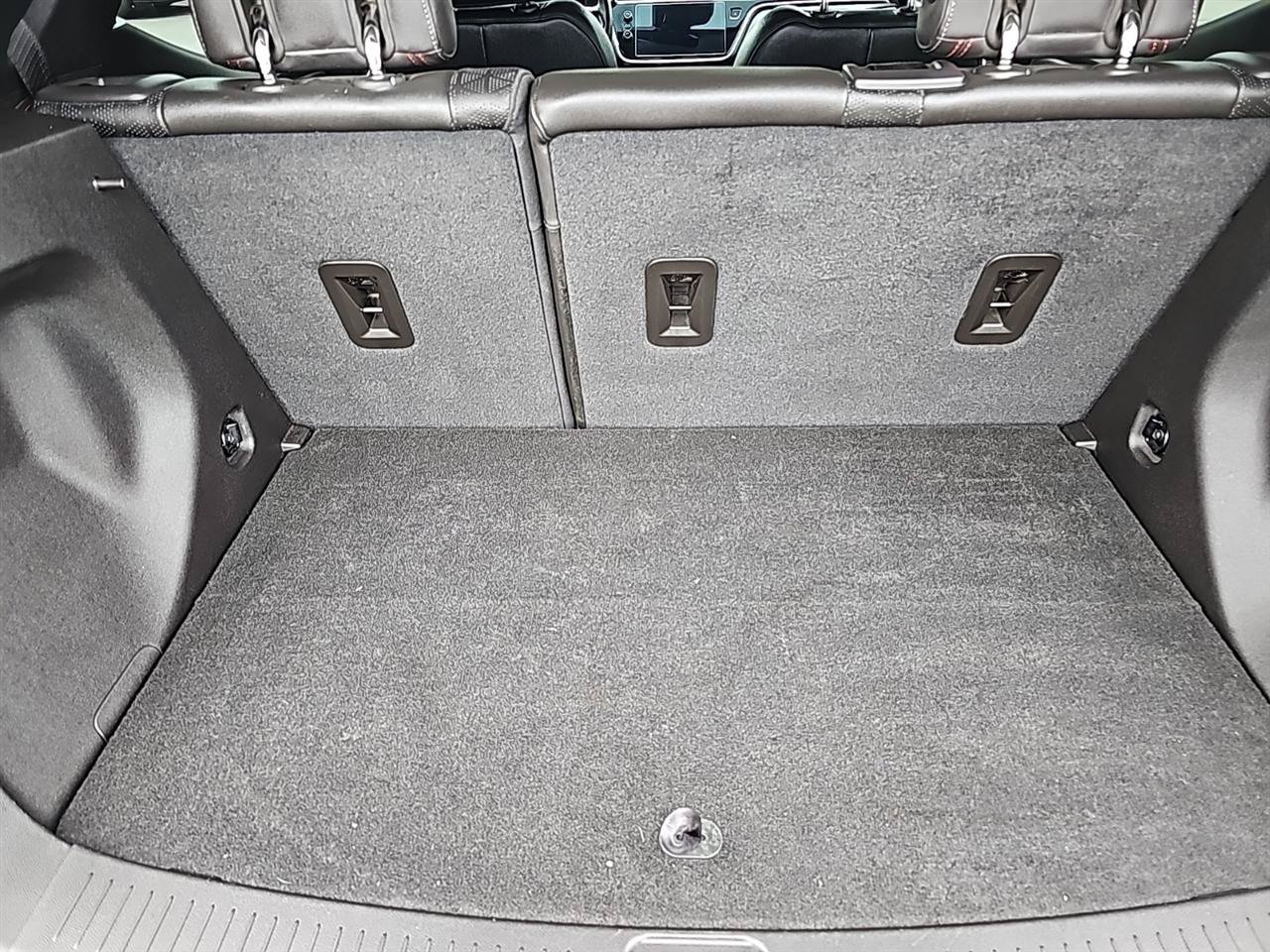 Used 2023 Chevrolet Bolt EUV Premier w/ Sun & Sound Package FWD image 28