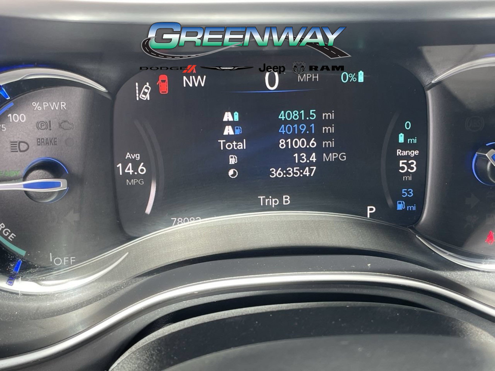Used 2017 Chrysler Pacifica Platinum FWD image 35