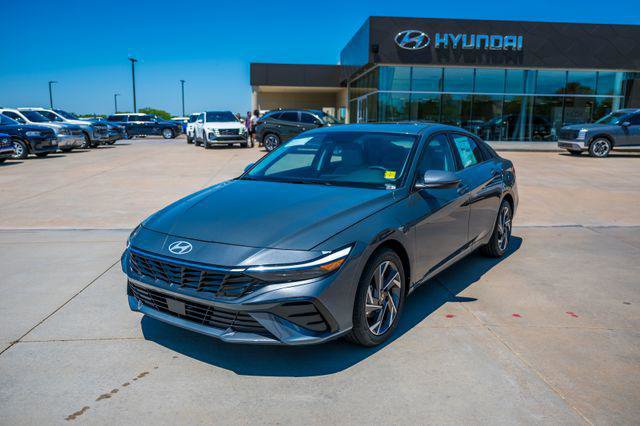 New 2026 Hyundai Elantra Limited FWD video 1