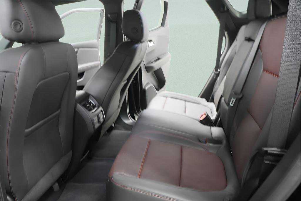 Used 2025 Chevrolet Blazer RS FWD image 26