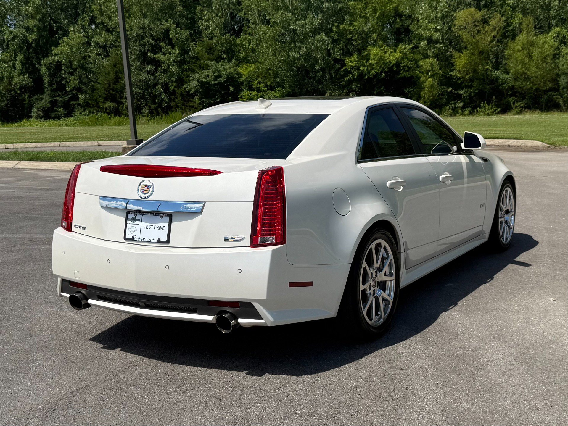 Used 2011 Cadillac CTS V RWD image 3