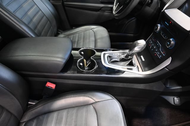 Used 2016 Ford Edge SEL w/ Equipment Group 201A AWD/4WD image 19