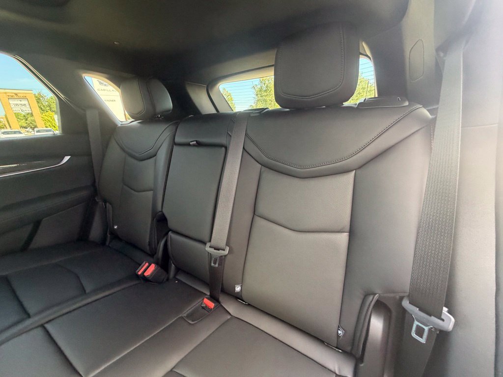 New 2026 Cadillac XT5 Sportv w/ LPO, Onyx Lite Package AWD/4WD image 18