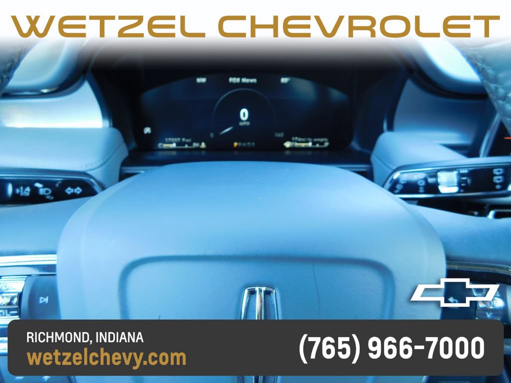 Used 2023 Lincoln Nautilus Reserve AWD/4WD image 33