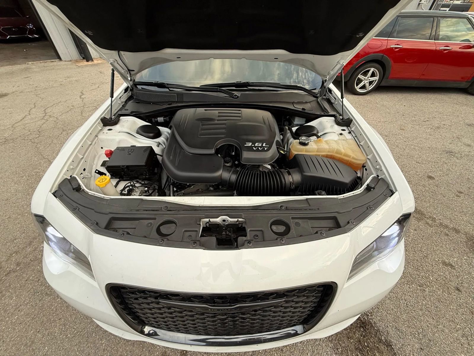 Used 2022 Chrysler 300 Touring w/ Sport Appearance Package RWD image 25