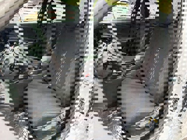 Certified 2025 Hyundai Elantra SEL image 9