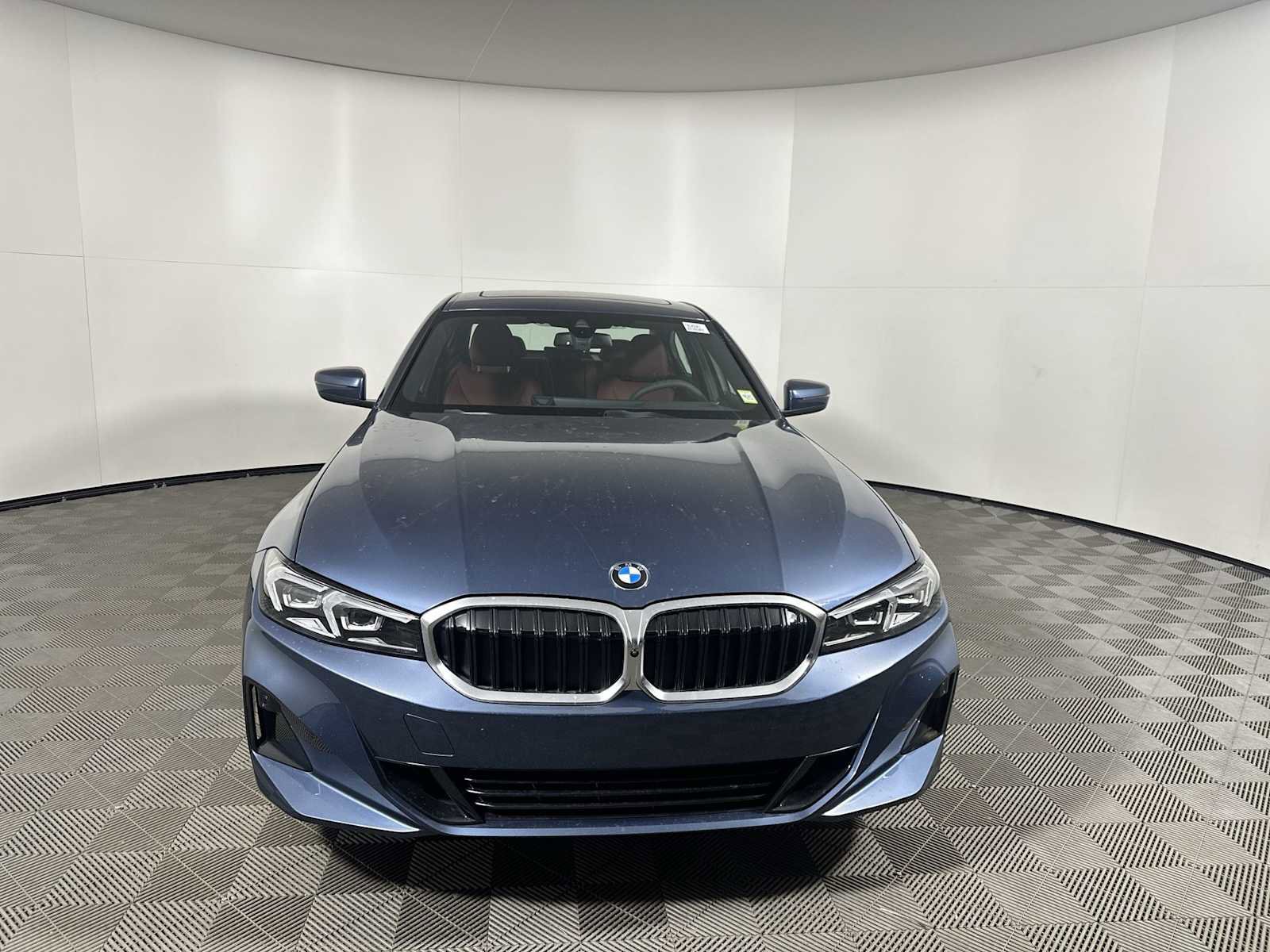 New 2026 BMW 330i xDrive Sedan w/ Premium Package image 5