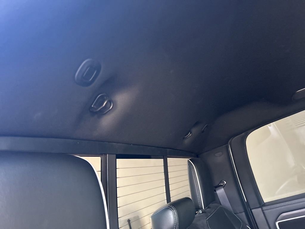 Used 2025 RAM 3500 Laramie AWD/4WD image 38