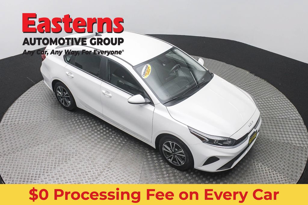Used 2023 Kia Forte LXS FWD image 3