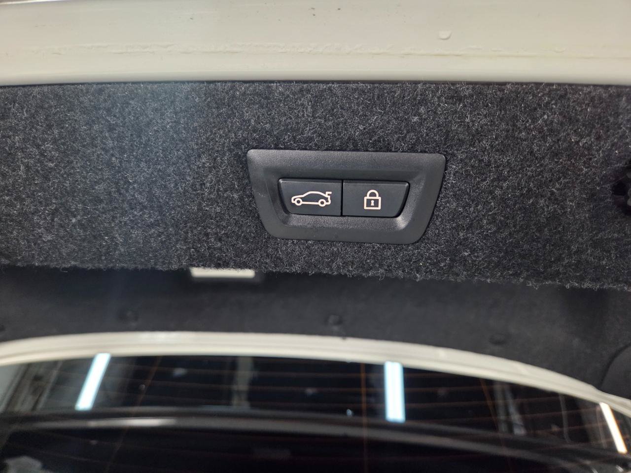 Used 2018 BMW 530i xDrive AWD/4WD image 10