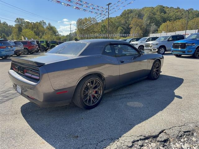 Used 2016 Dodge Challenger SRT Hellcat RWD image 6