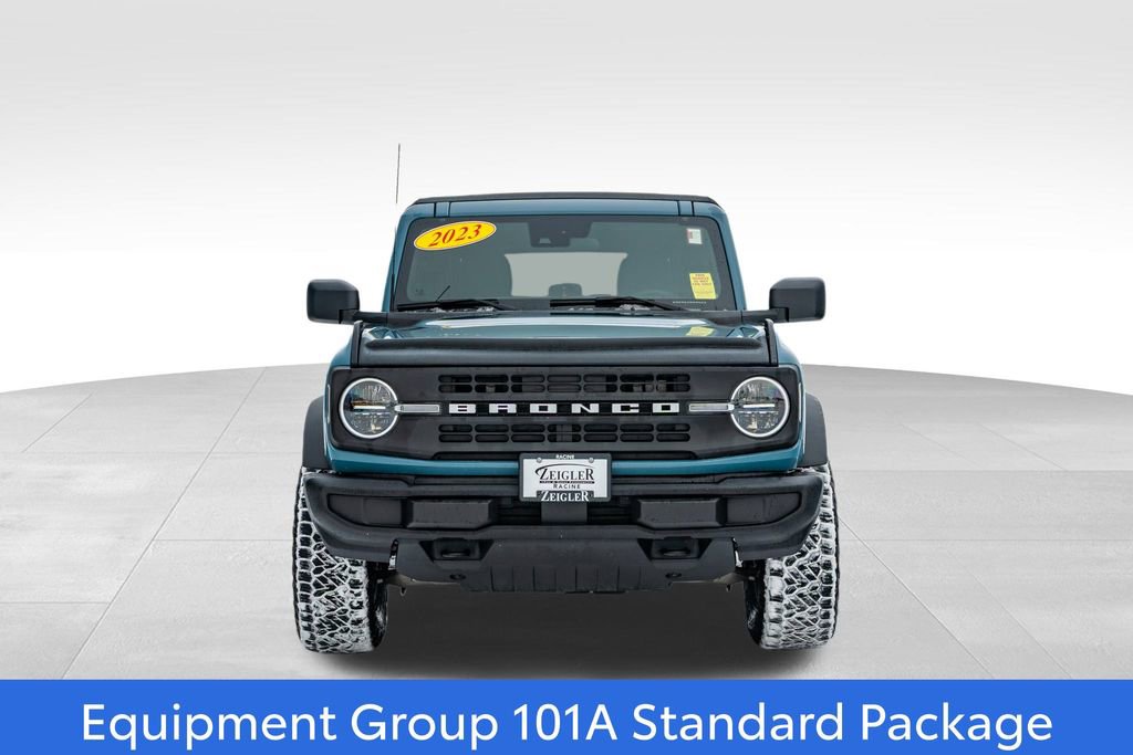 Used 2023 Ford Bronco Base image 2