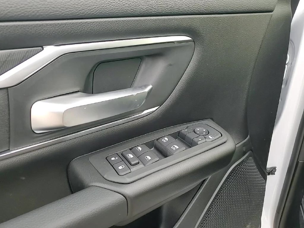 New 2026 RAM 1500 Big Horn AWD/4WD image 10