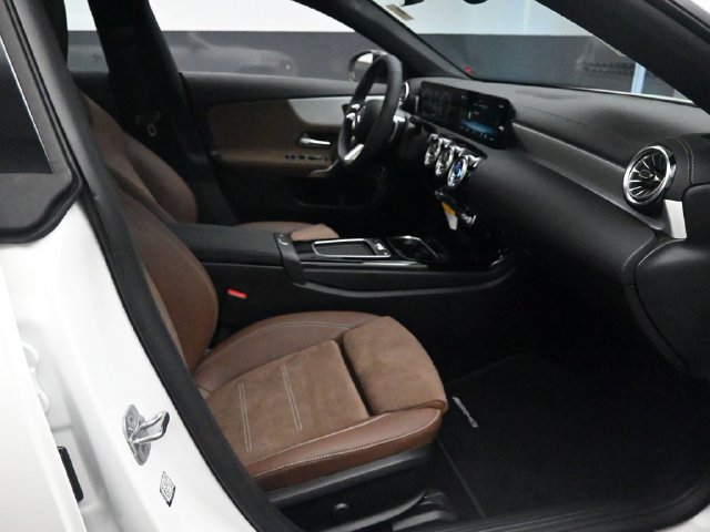 New 2026 Mercedes-Benz CLA 250 image 27