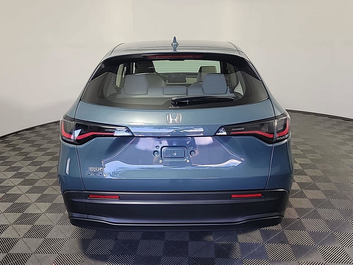 Certified 2025 Honda HR-V LX image 4