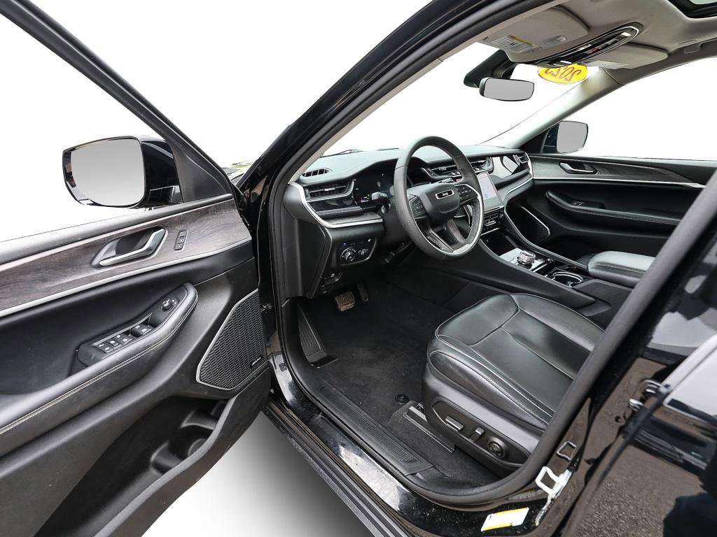 Used 2023 Jeep Grand Cherokee 4WD 4xe image 10