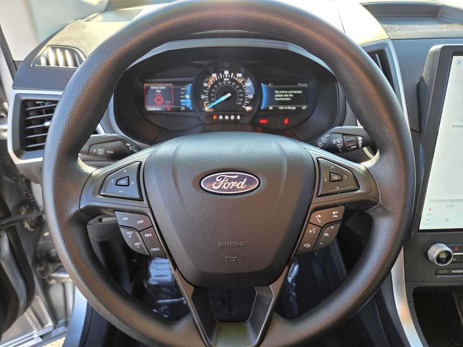 Certified 2023 Ford Edge SE w/ Black Appearance Package image 18