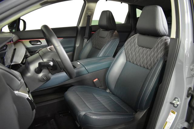 Certified 2025 Nissan Murano Platinum AWD/4WD image 9