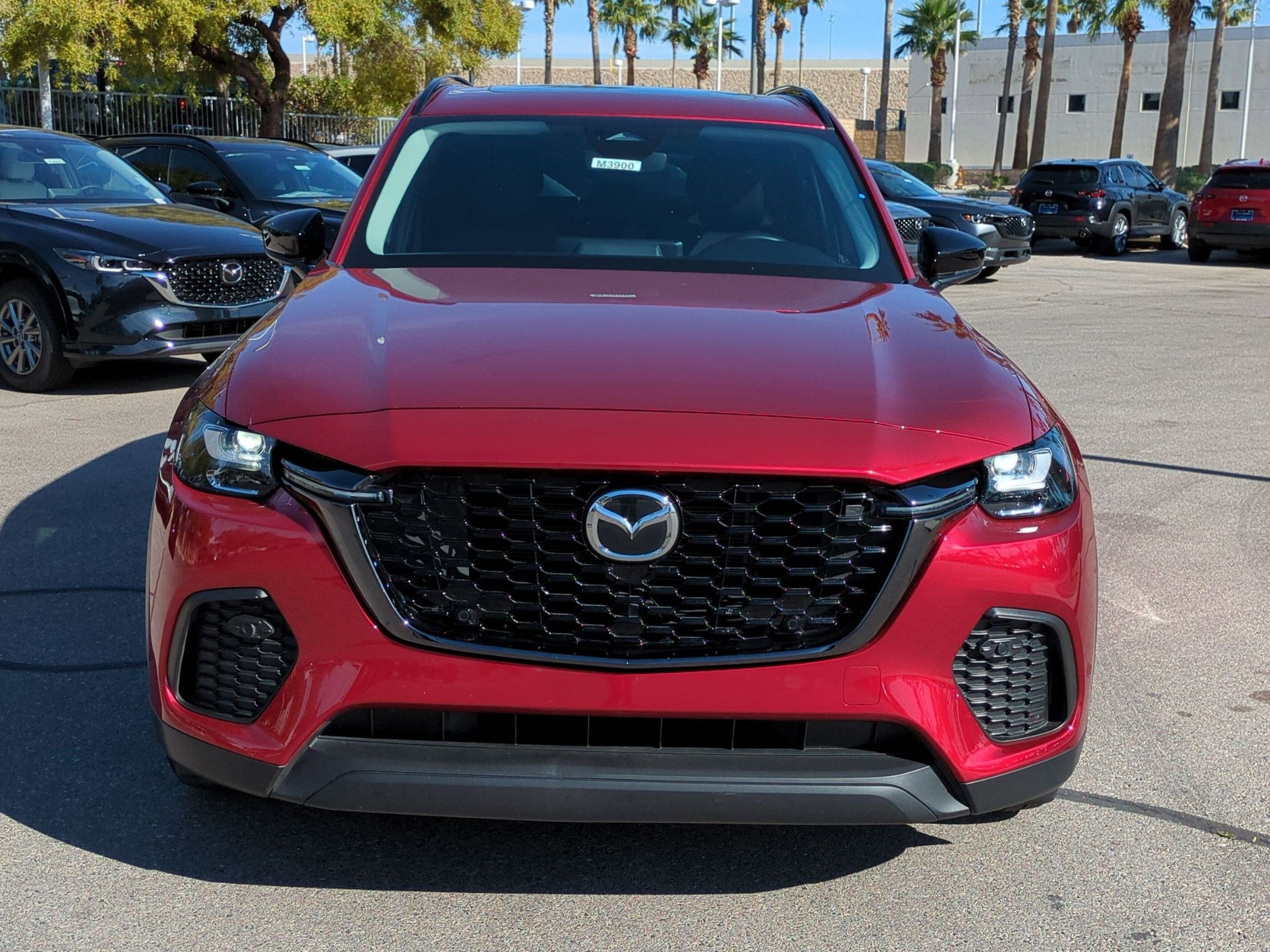 Certified 2025 MAZDA CX-70 3.3 Turbo w/ Preferred Package AWD/4WD image 8