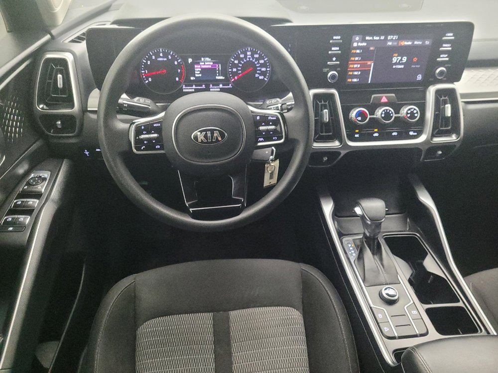 Used 2021 Kia Sorento LX image 22