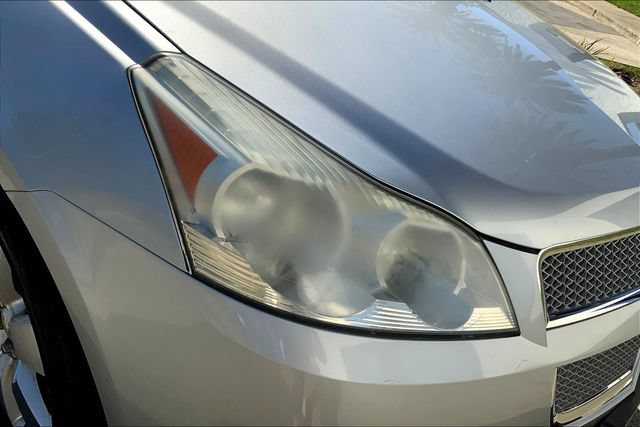 Used 2012 Chevrolet Traverse LTZ FWD image 27