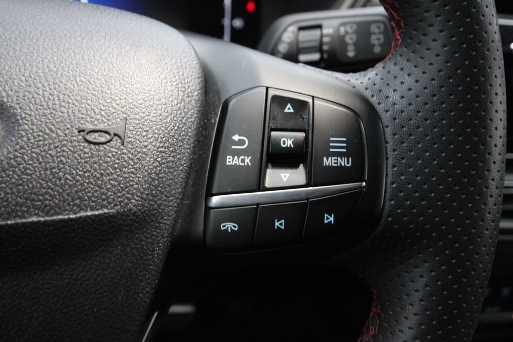 Used 2023 Ford Escape ST-Line AWD/4WD image 18