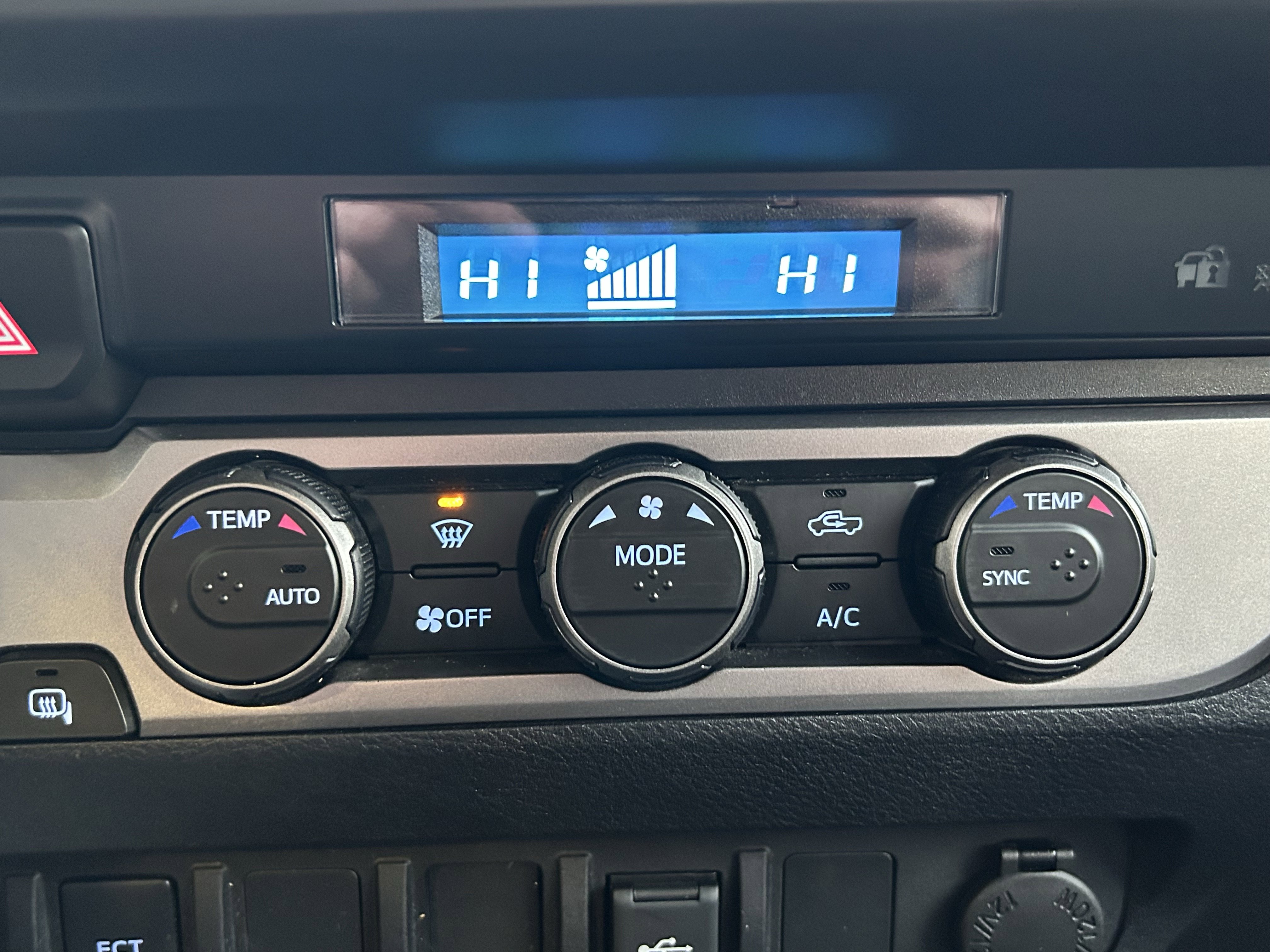 Certified 2023 Toyota Tacoma SR image 27