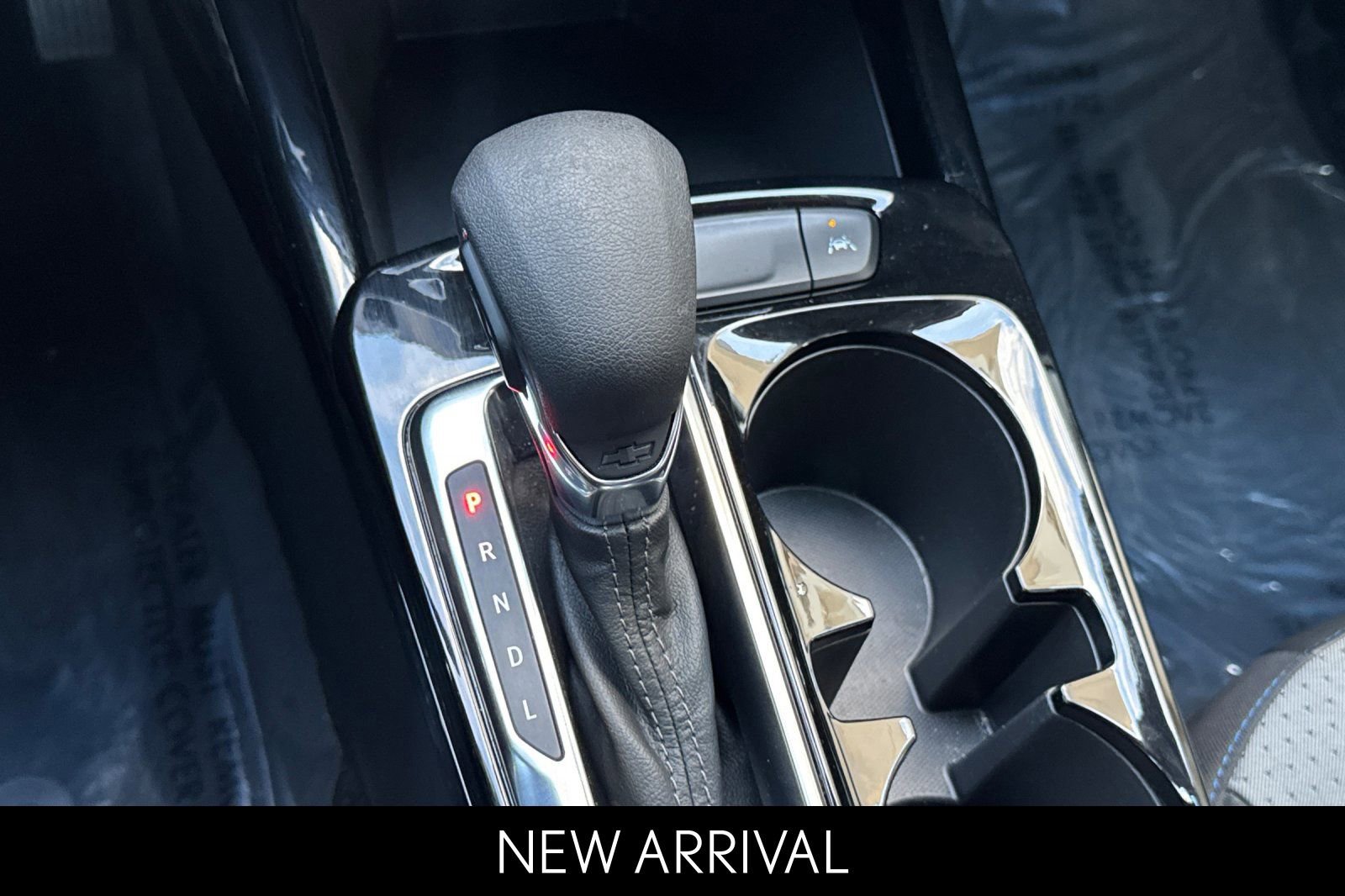 Used 2025 Chevrolet Trax LT FWD image 25